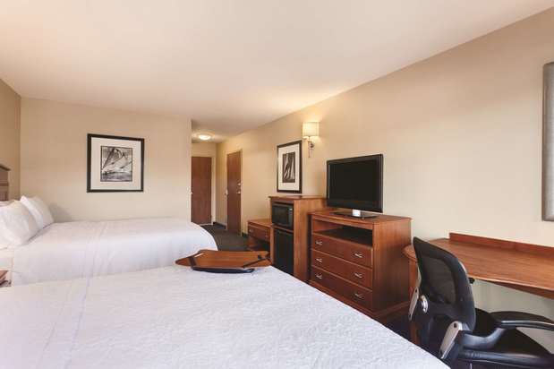 Images Hampton Inn & Suites Mystic