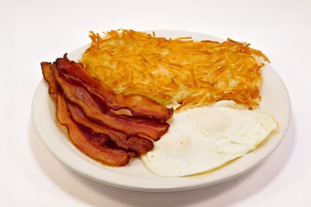 4 Bacon Strips + 2 Eggs