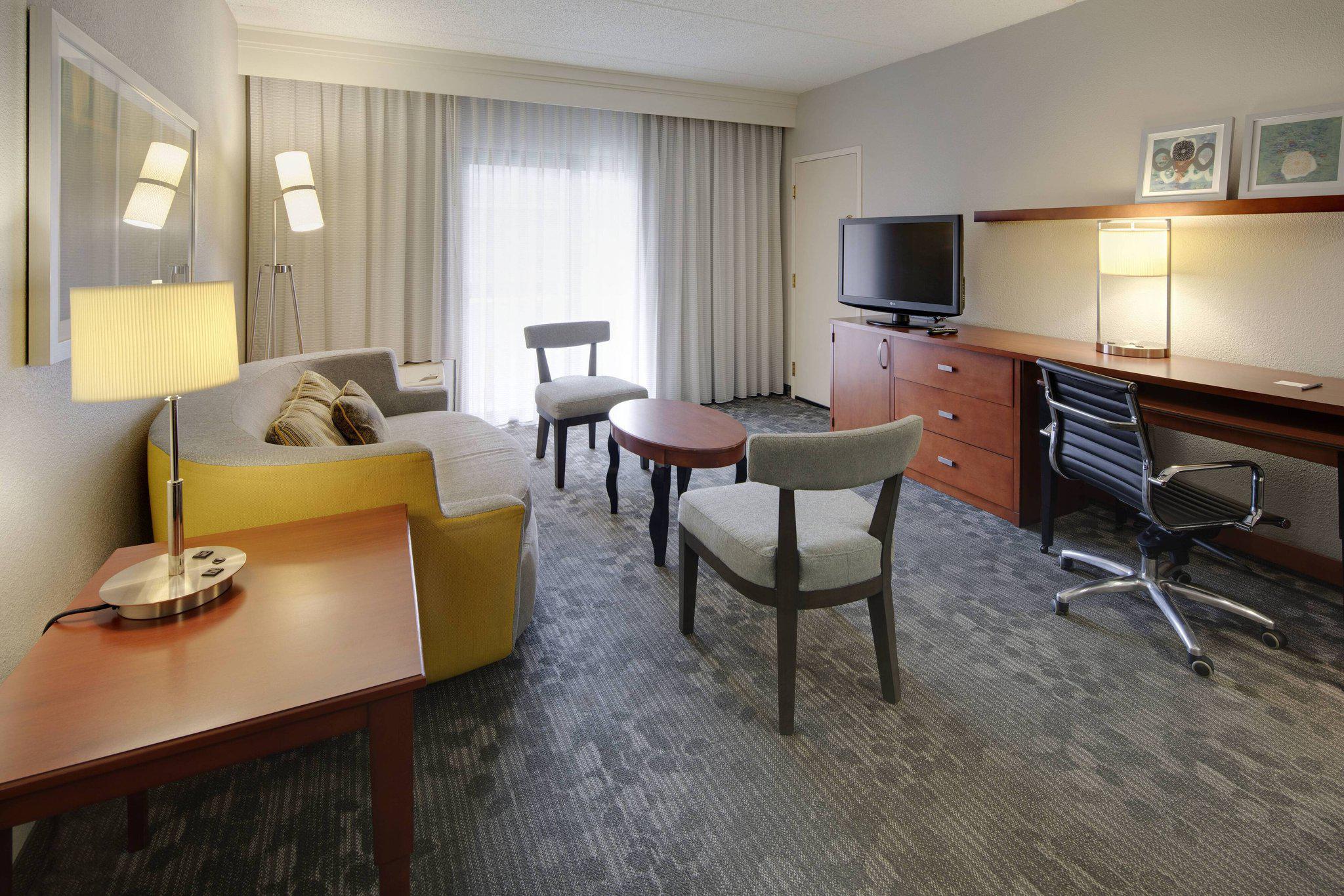 Courtyard by Marriott Atlanta Marietta/I-75 North Photo