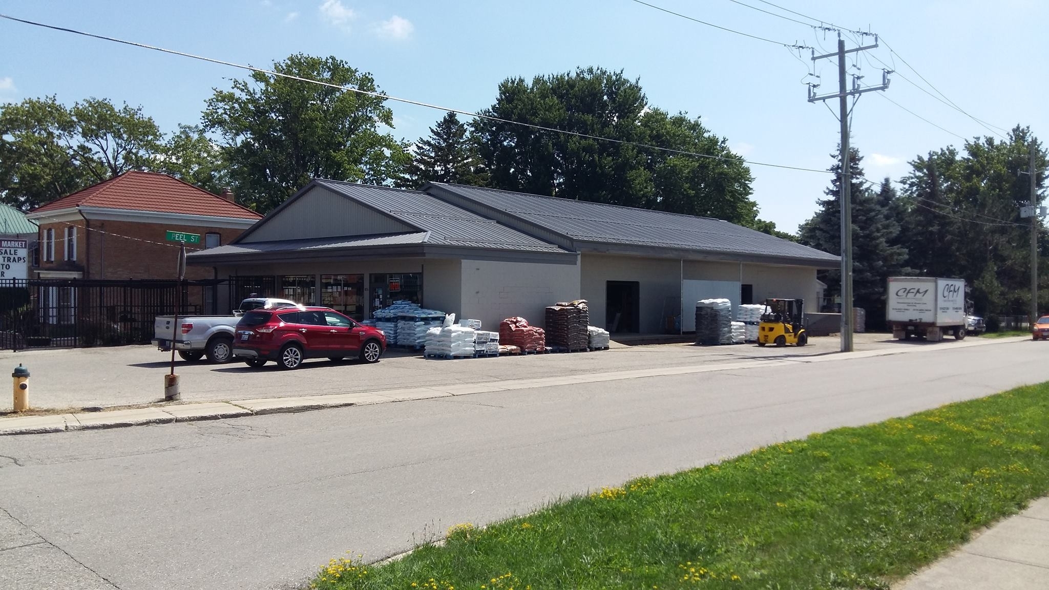Corner Farm Market, Woodstock ON Ourbis