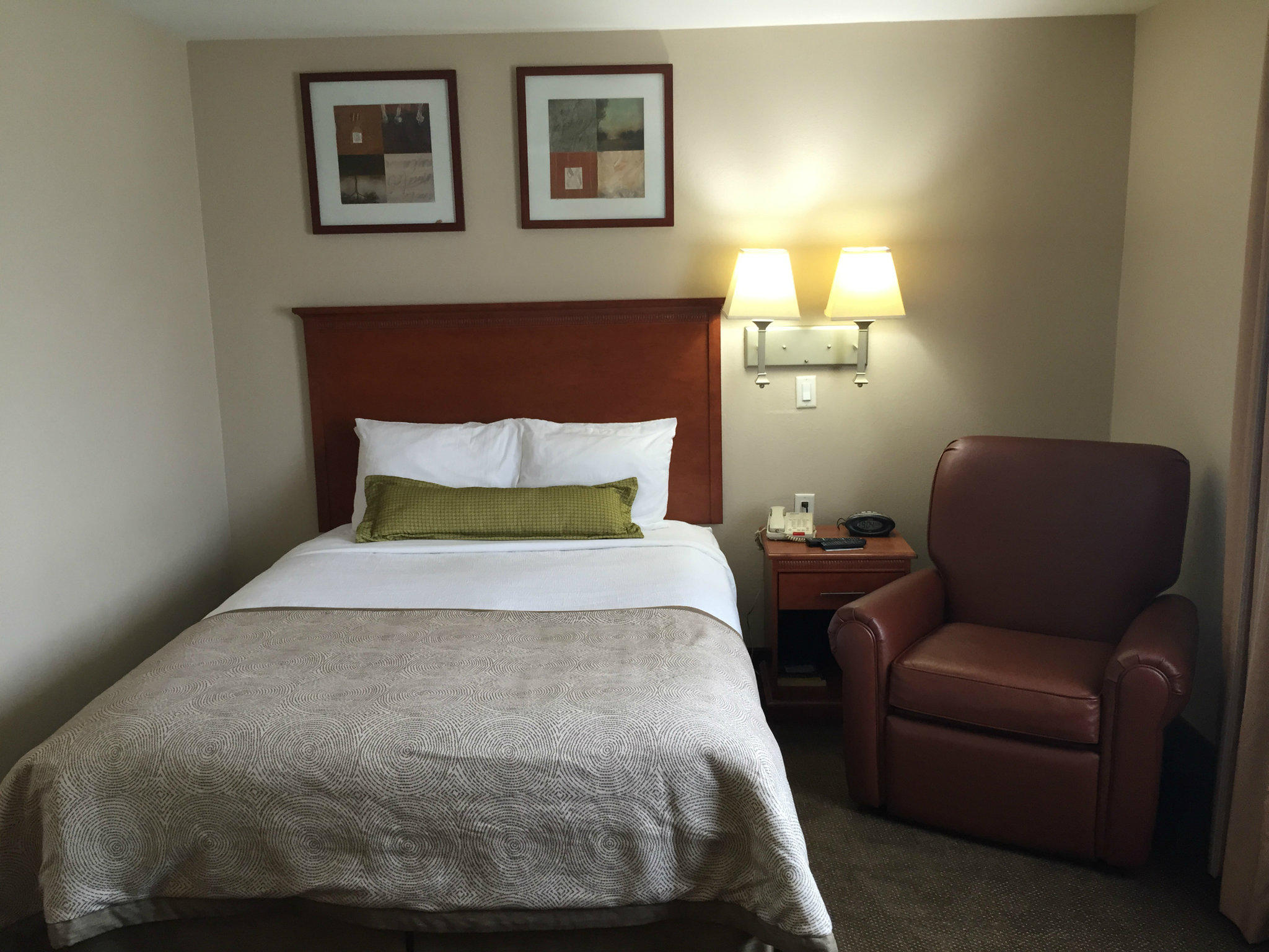 Candlewood Suites la Porte Photo