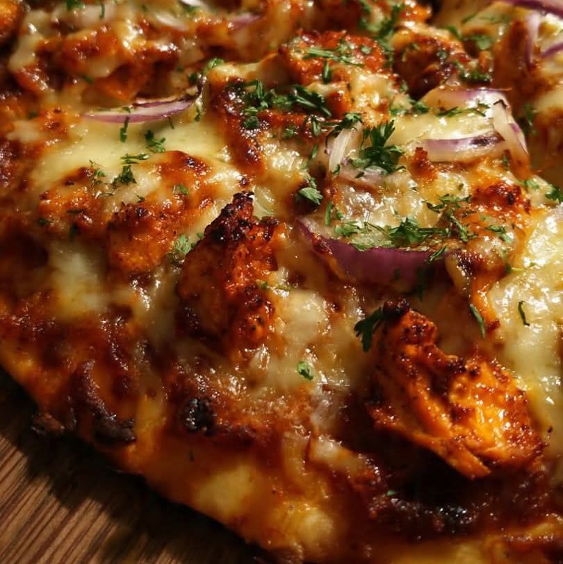Butter Chicken Pizza
