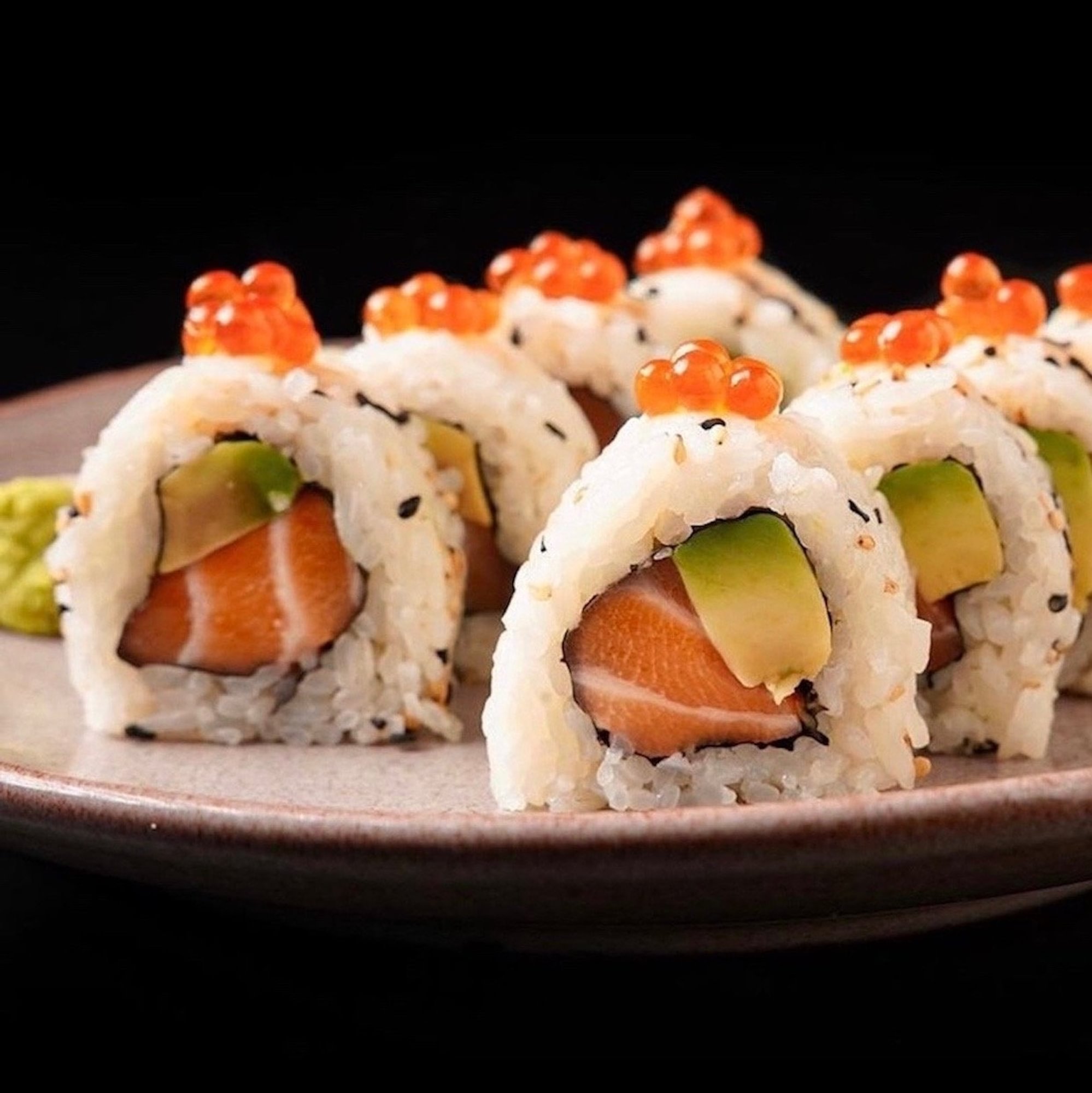 Salmon roll