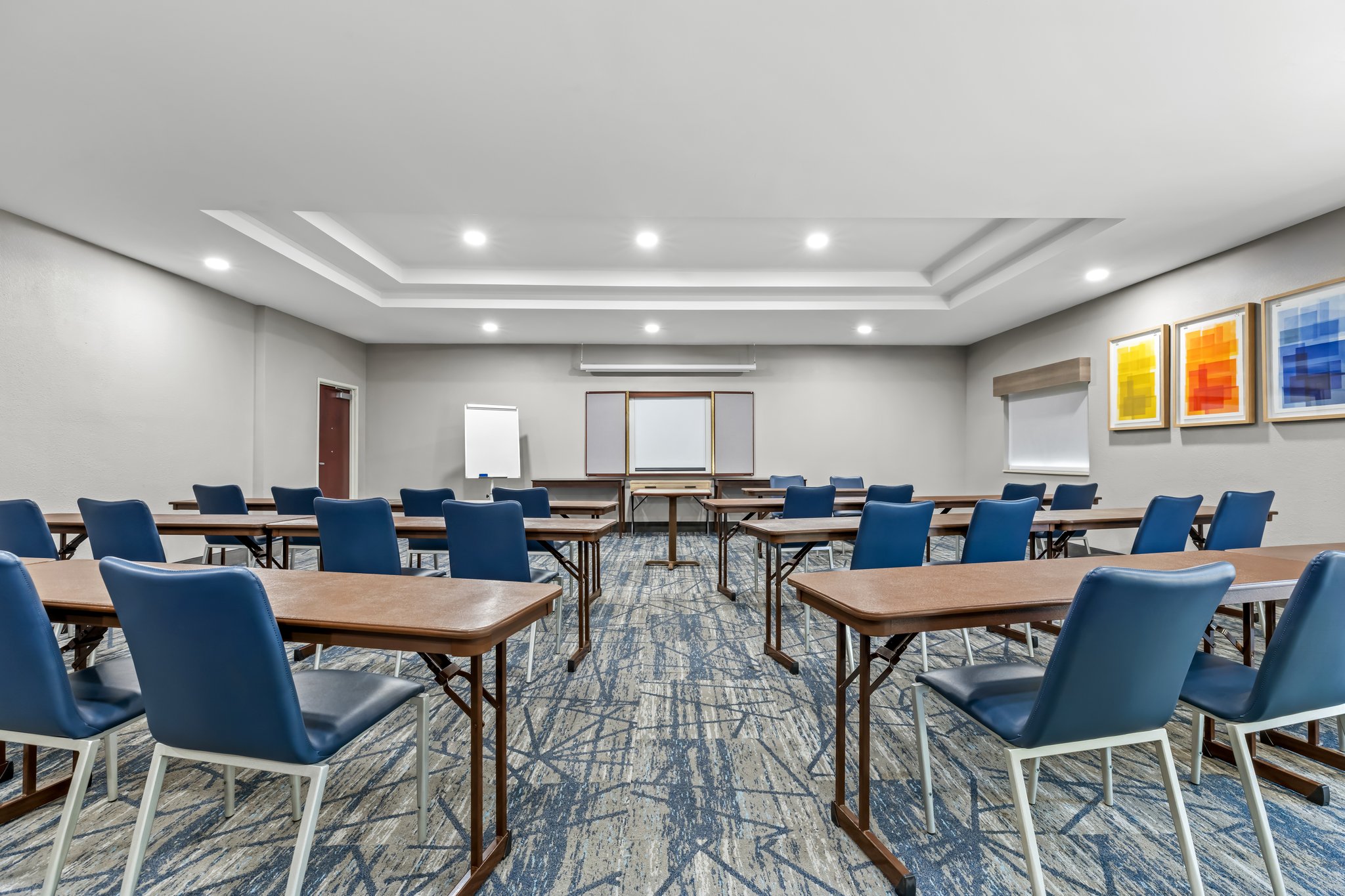 Holiday Inn Express & Suites Florence Northeast by IHG Image