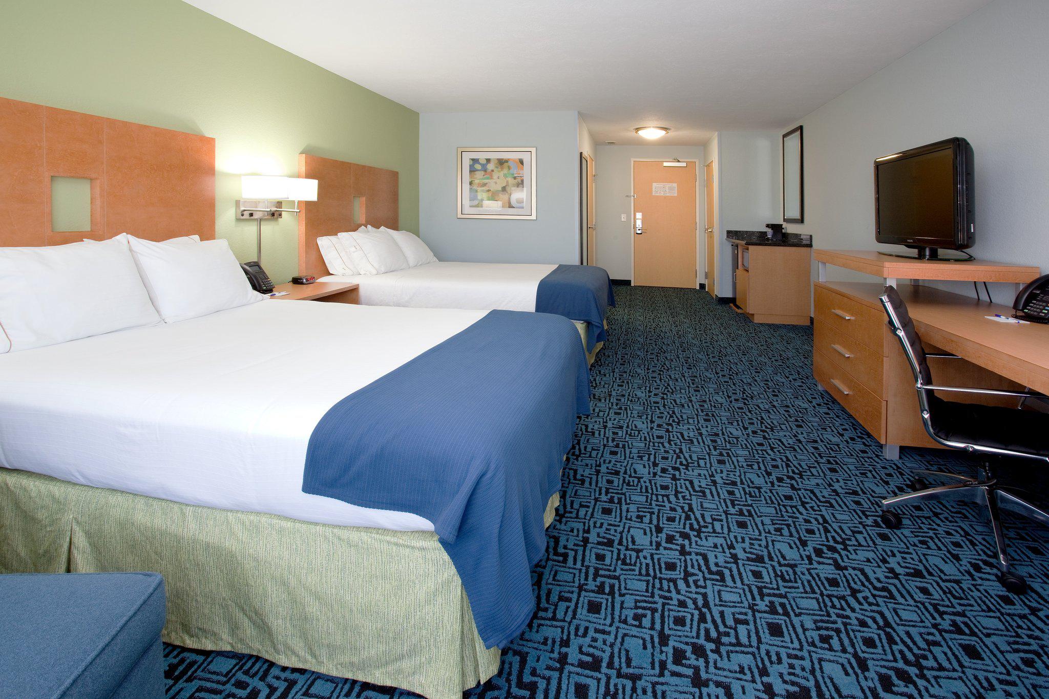 Holiday Inn Express & Suites Rock Springs Green River Photo