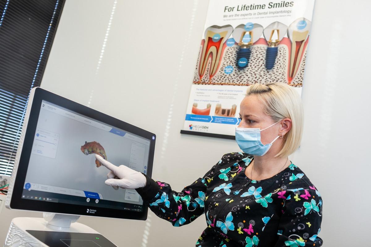 Parkway Dental Care Image