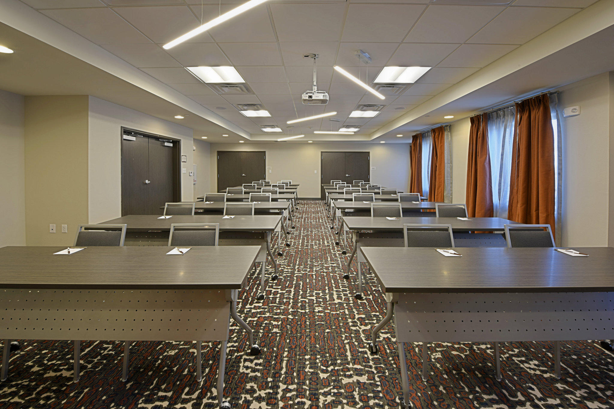 Staybridge Suites Little Rock - Medical Center Photo