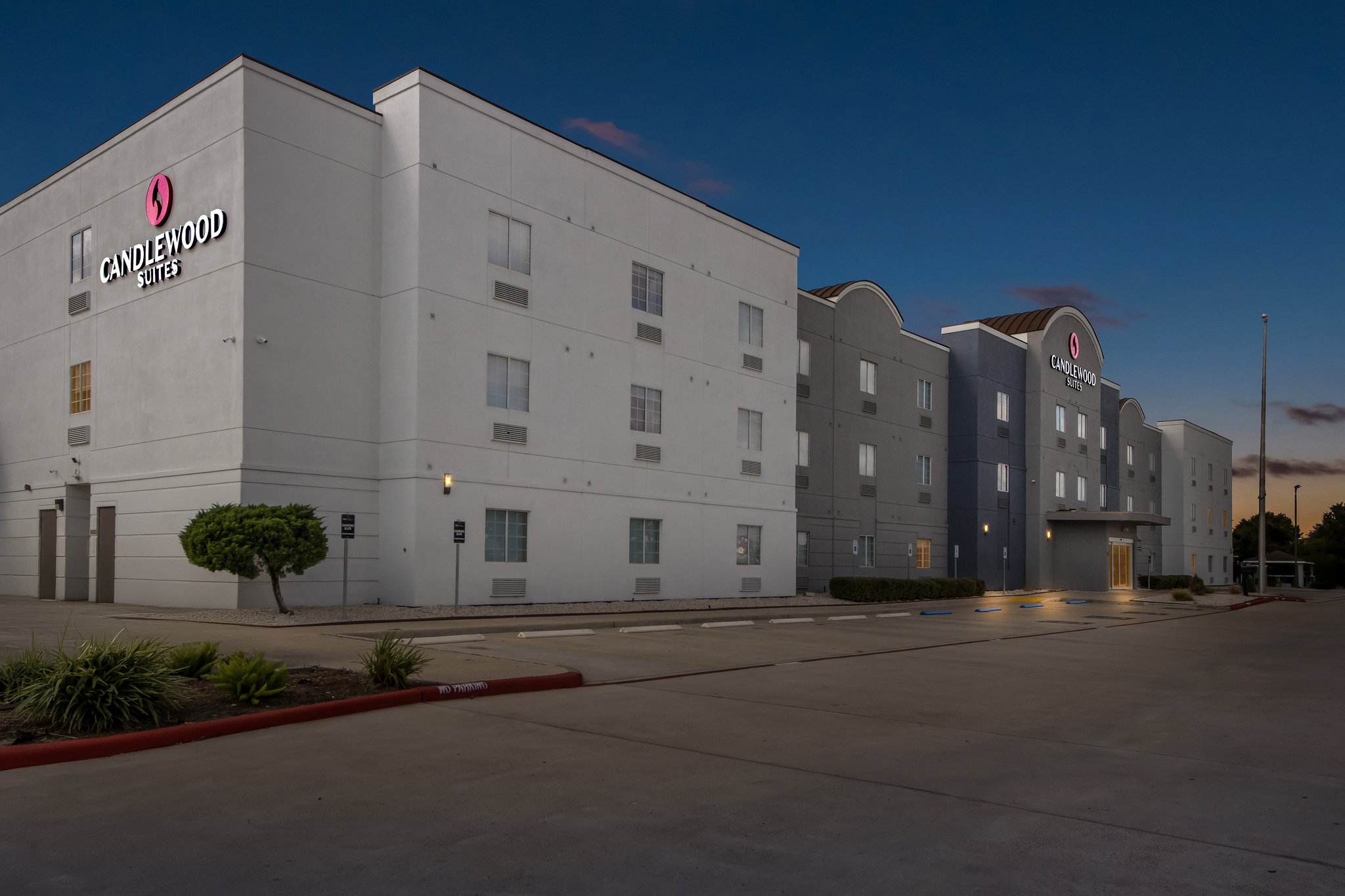 Candlewood Suites Victoria by IHG Image