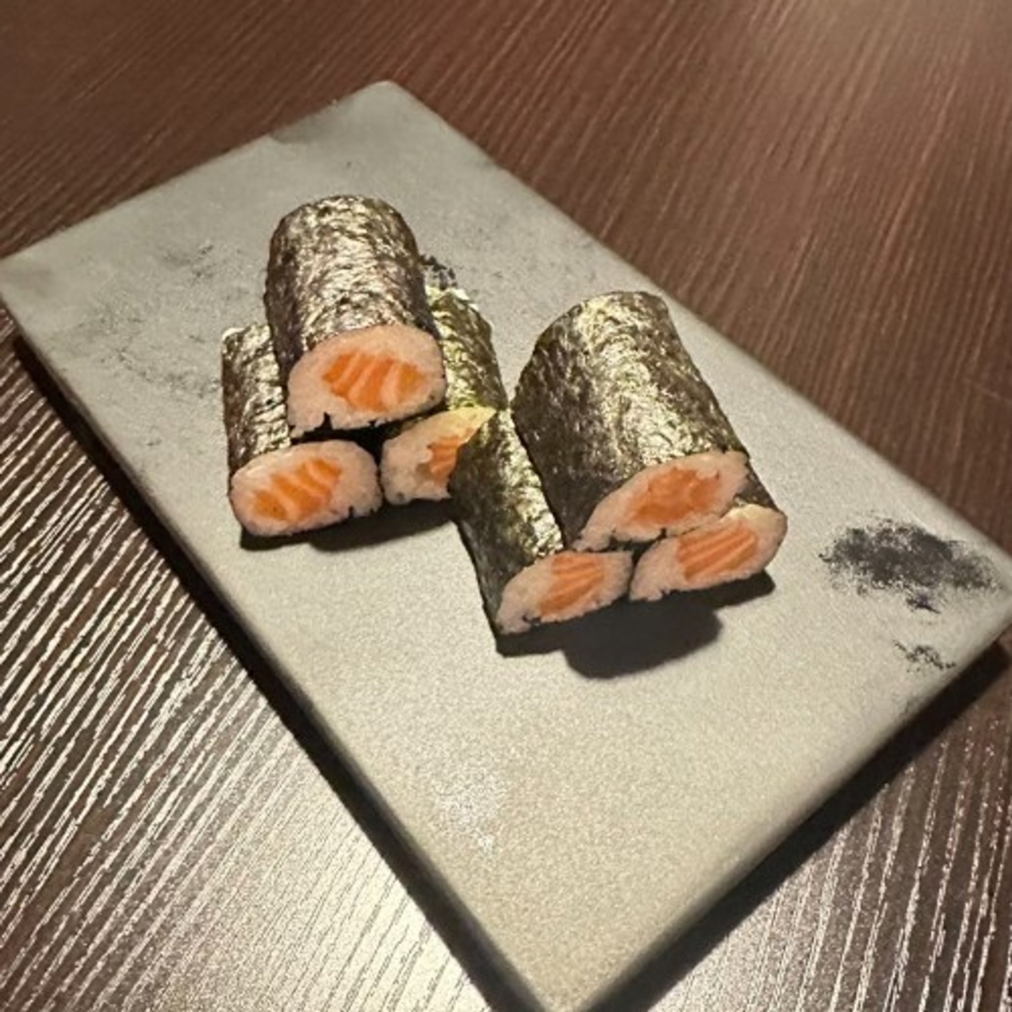 Salmon Roll🐟