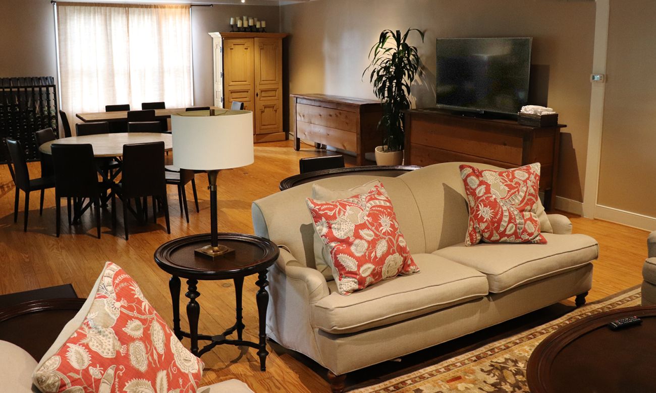 THE MADISON ROOM & SUITE