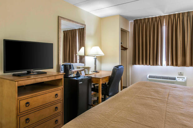 Images Quality Inn & Suites