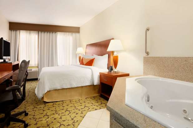 Images Hilton Garden Inn Scottsdale North/Perimeter Center