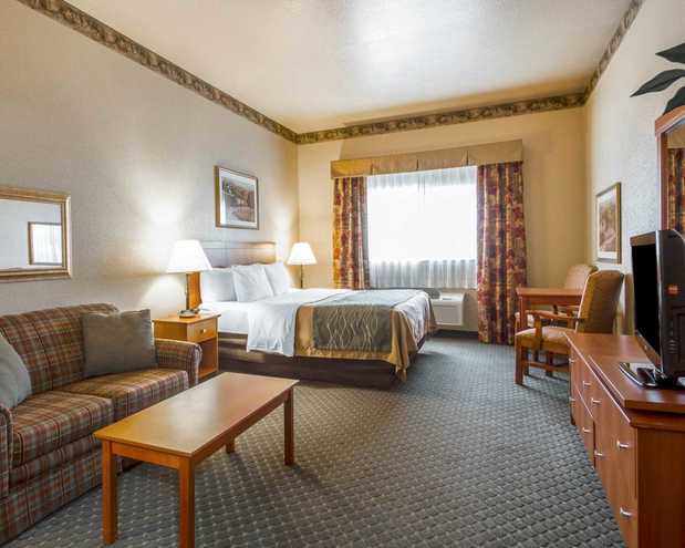Images Comfort Inn & Suites