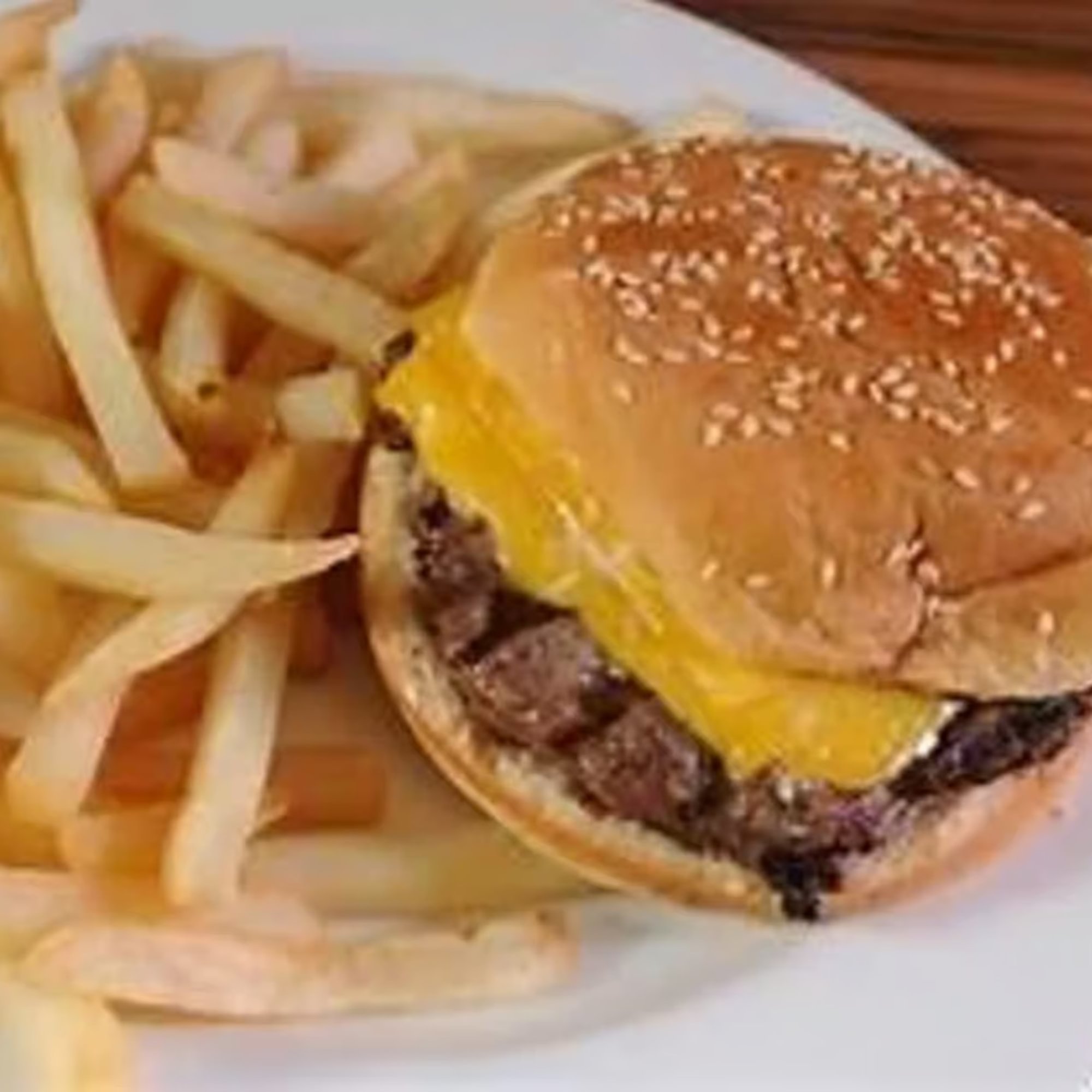 Cheeseburger with Fries