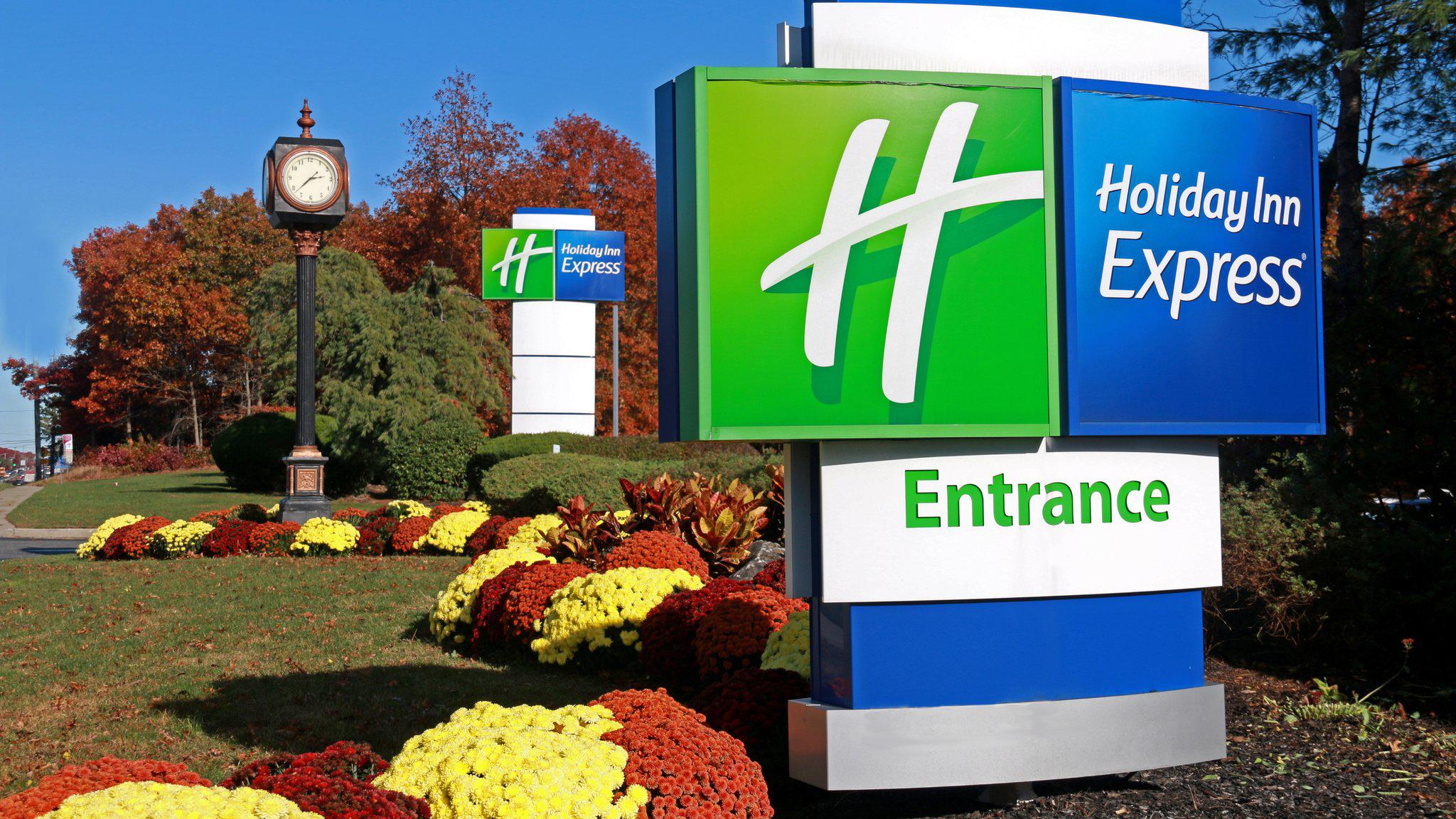 Holiday Inn Express Stony Brook-Long Island Photo