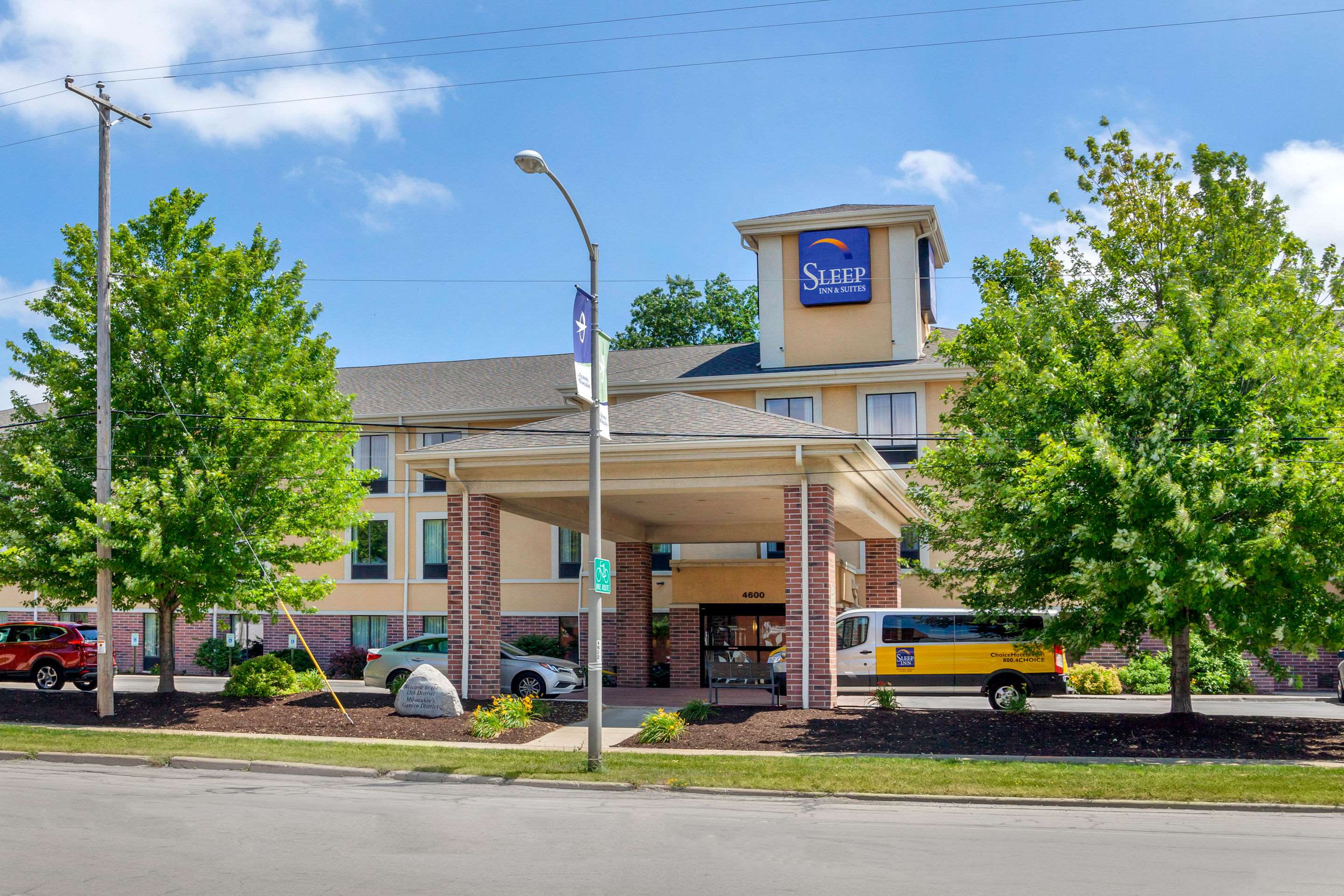 Sleep Inn & Suites Airport Photo