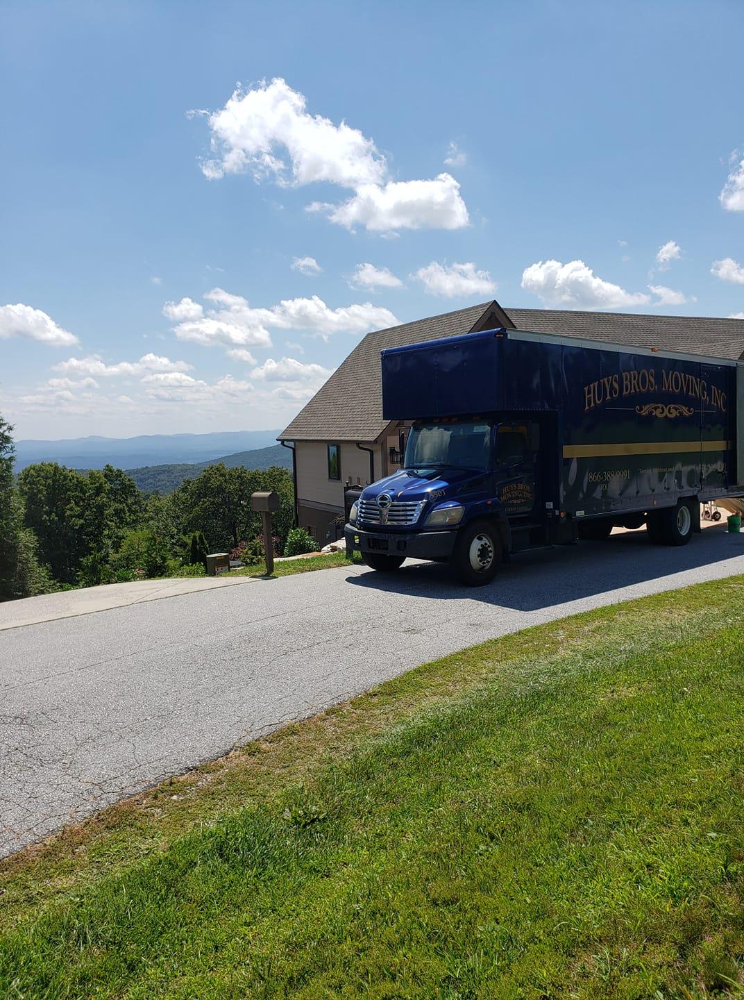 Huys Bros. Moving, INC. Image