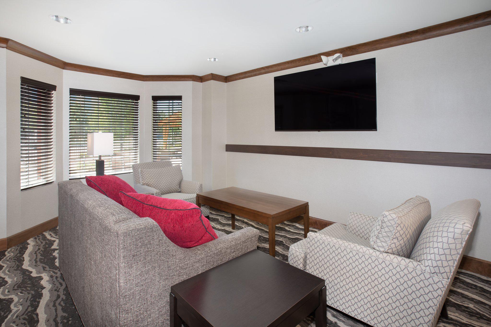 Staybridge Suites Denver International Airport Photo