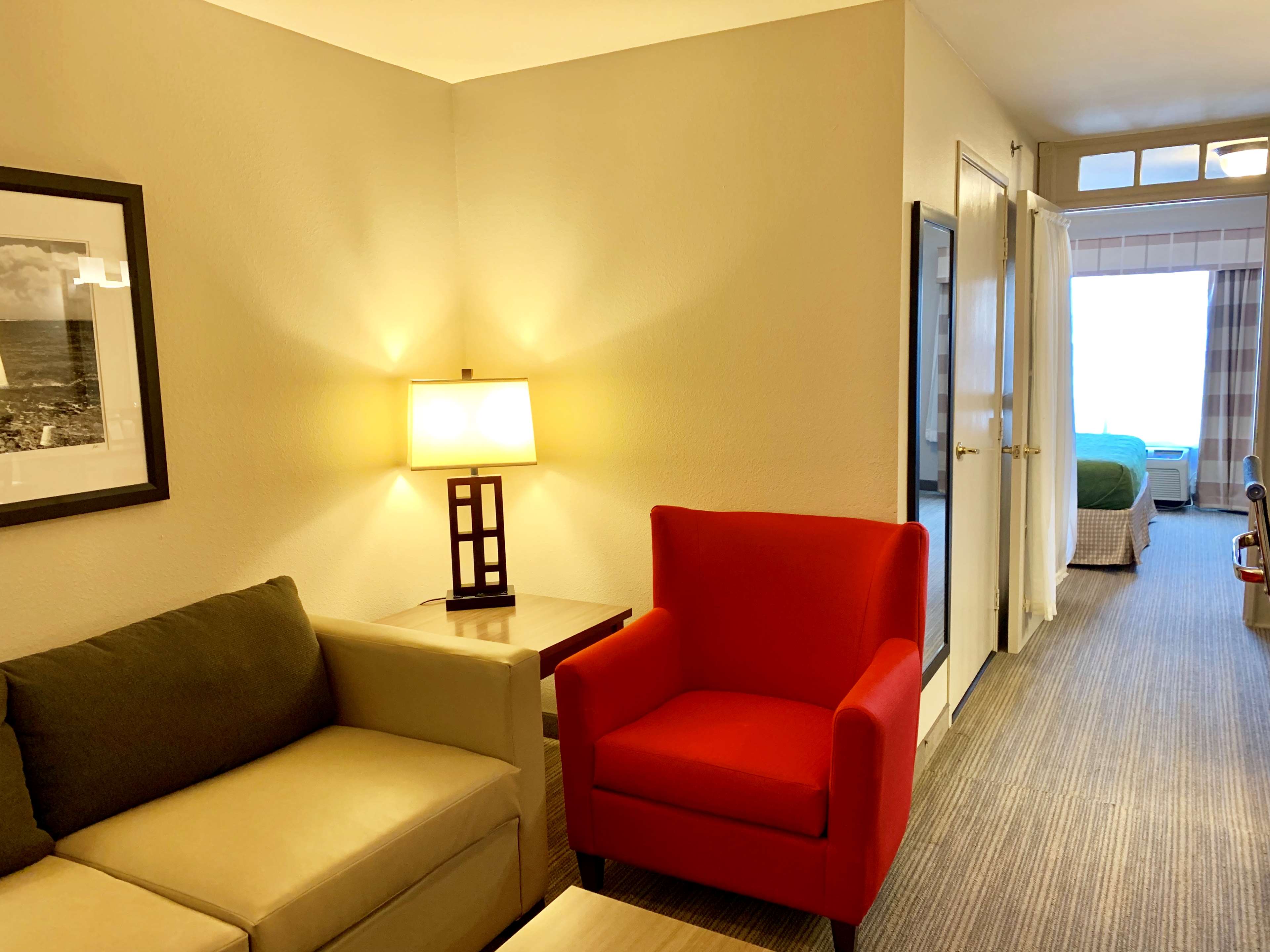 Country Inn & Suites by Radisson, Kenosha, WI Photo