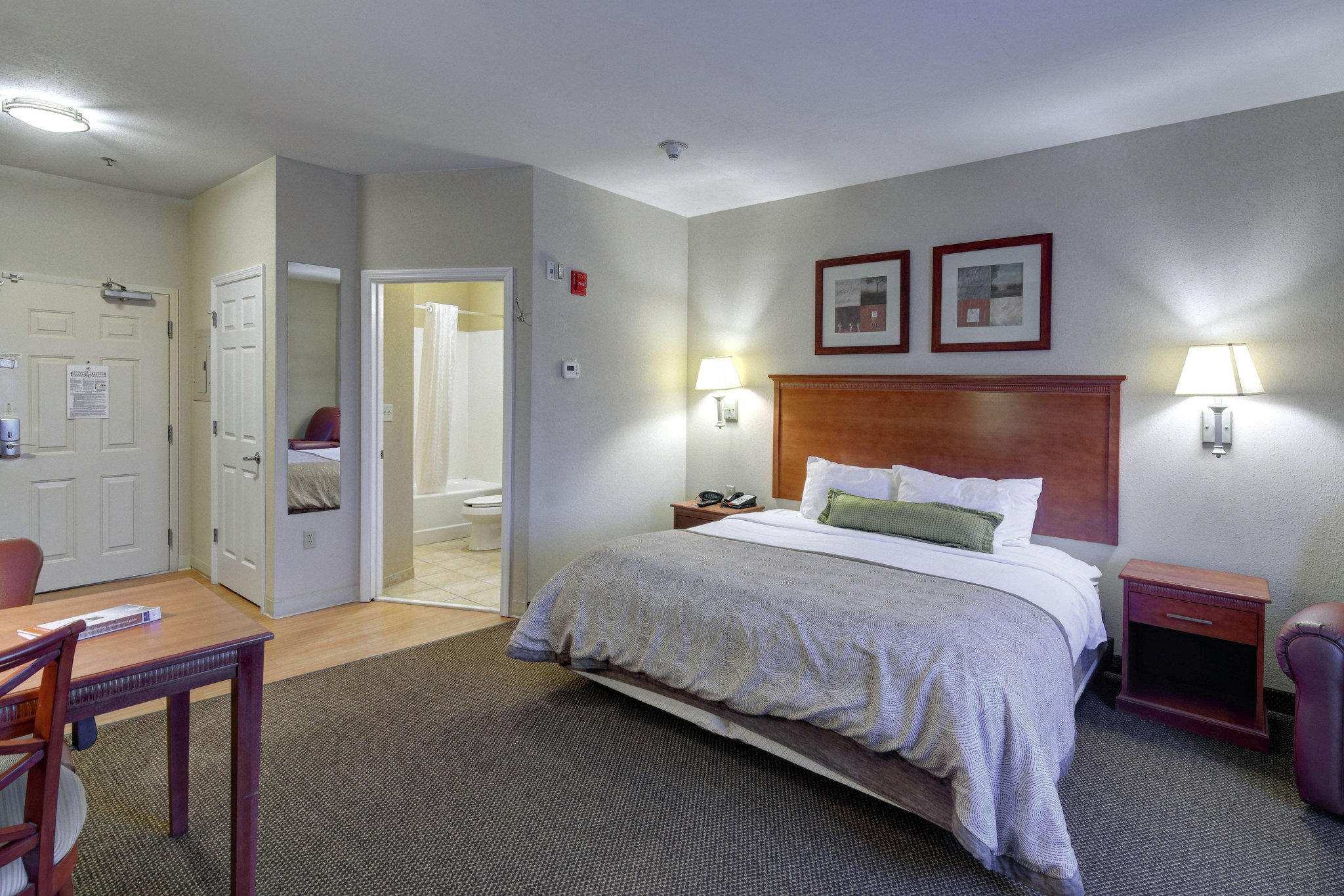 Candlewood Suites Enterprise Photo