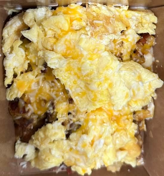 Bacon, Eggs & Hash Skillet