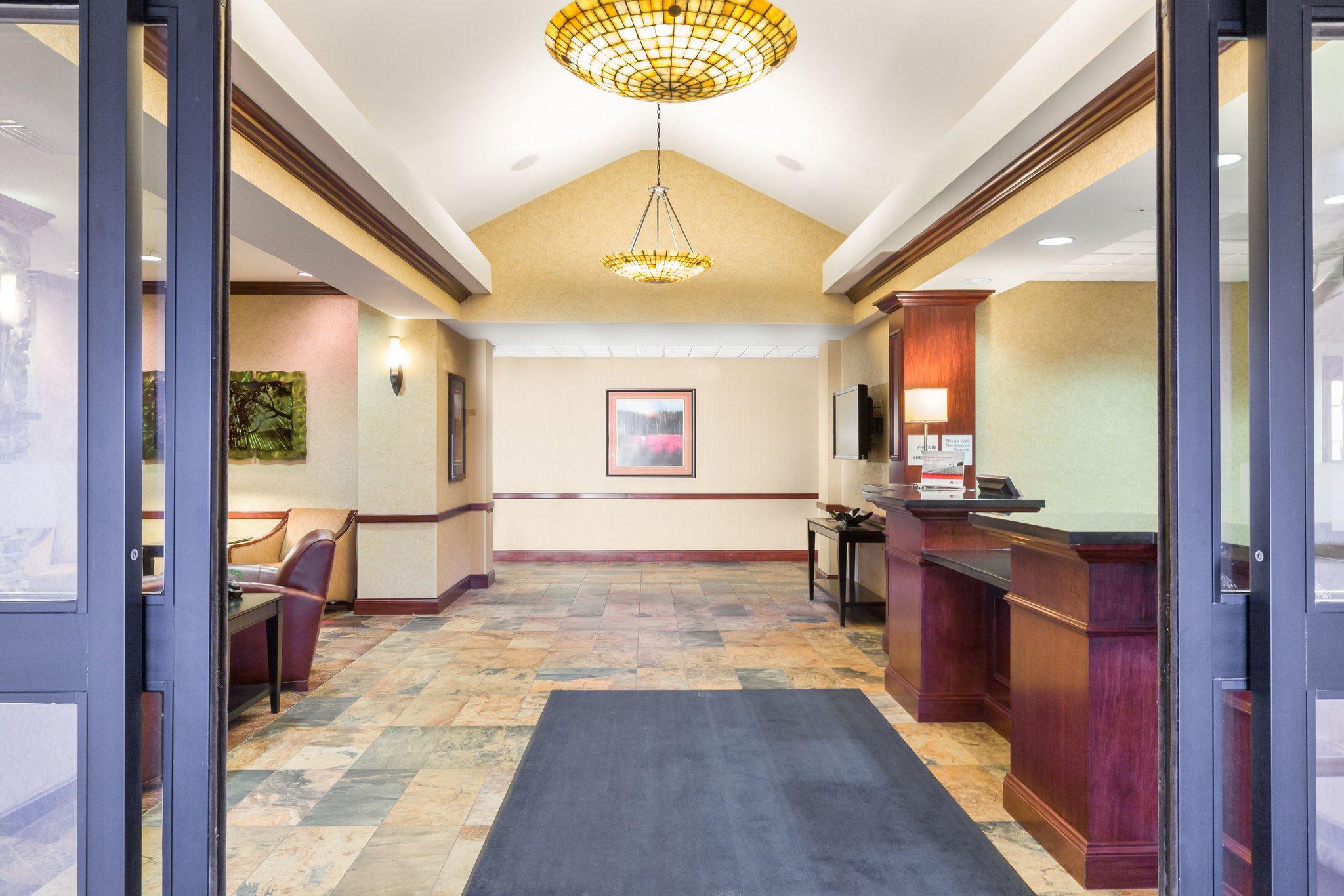 Holiday Inn Express & Suites Helena Photo