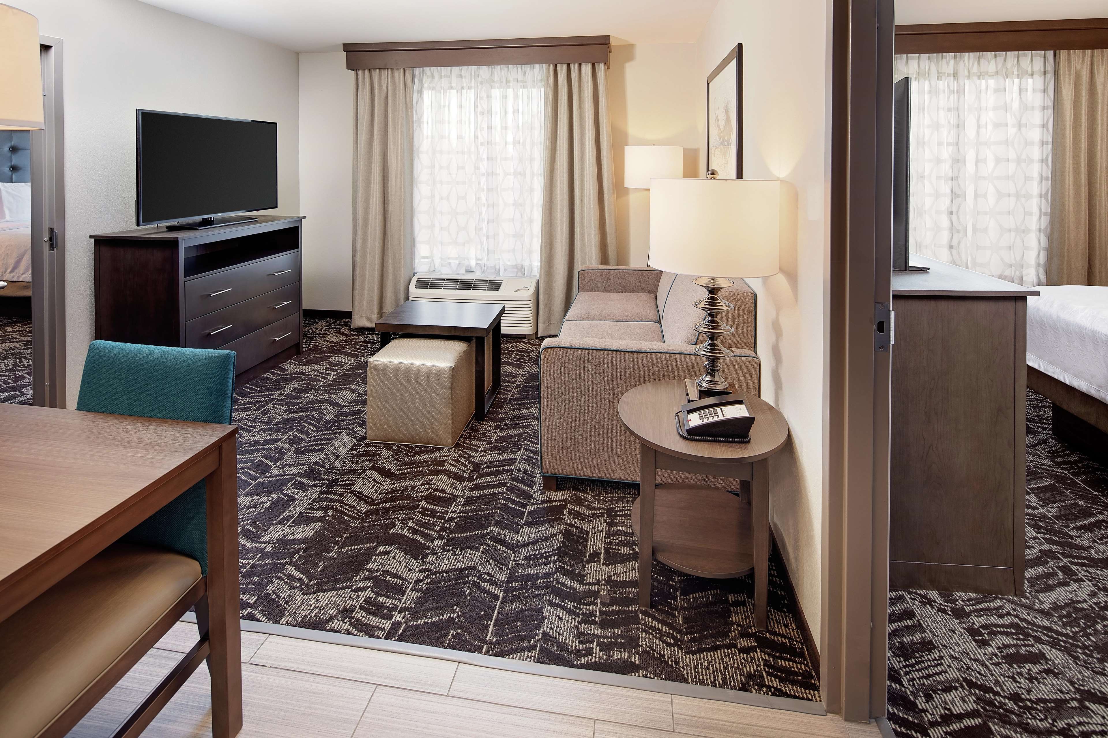 Homewood Suites by Hilton Ronkonkoma Photo