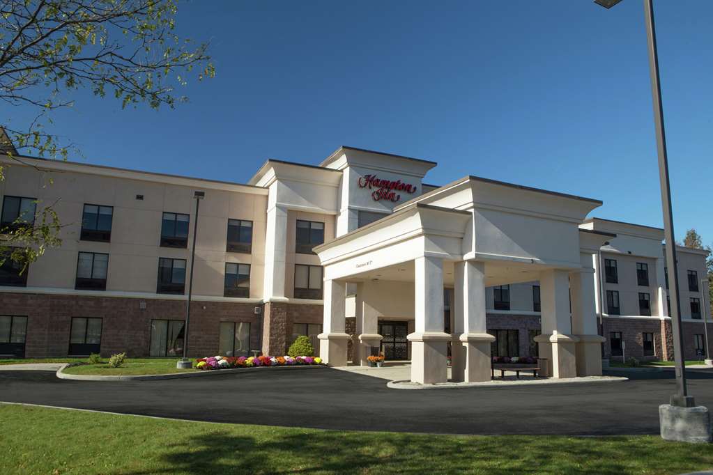 Hampton Inn Bennington Image