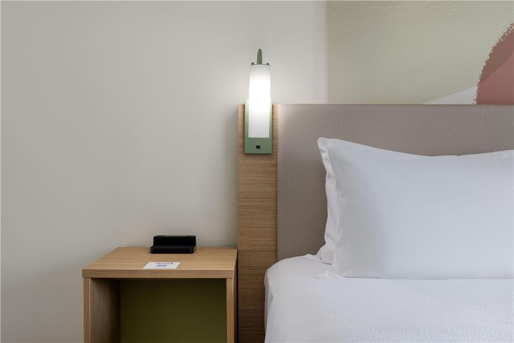 Spark by Hilton Artesia Image