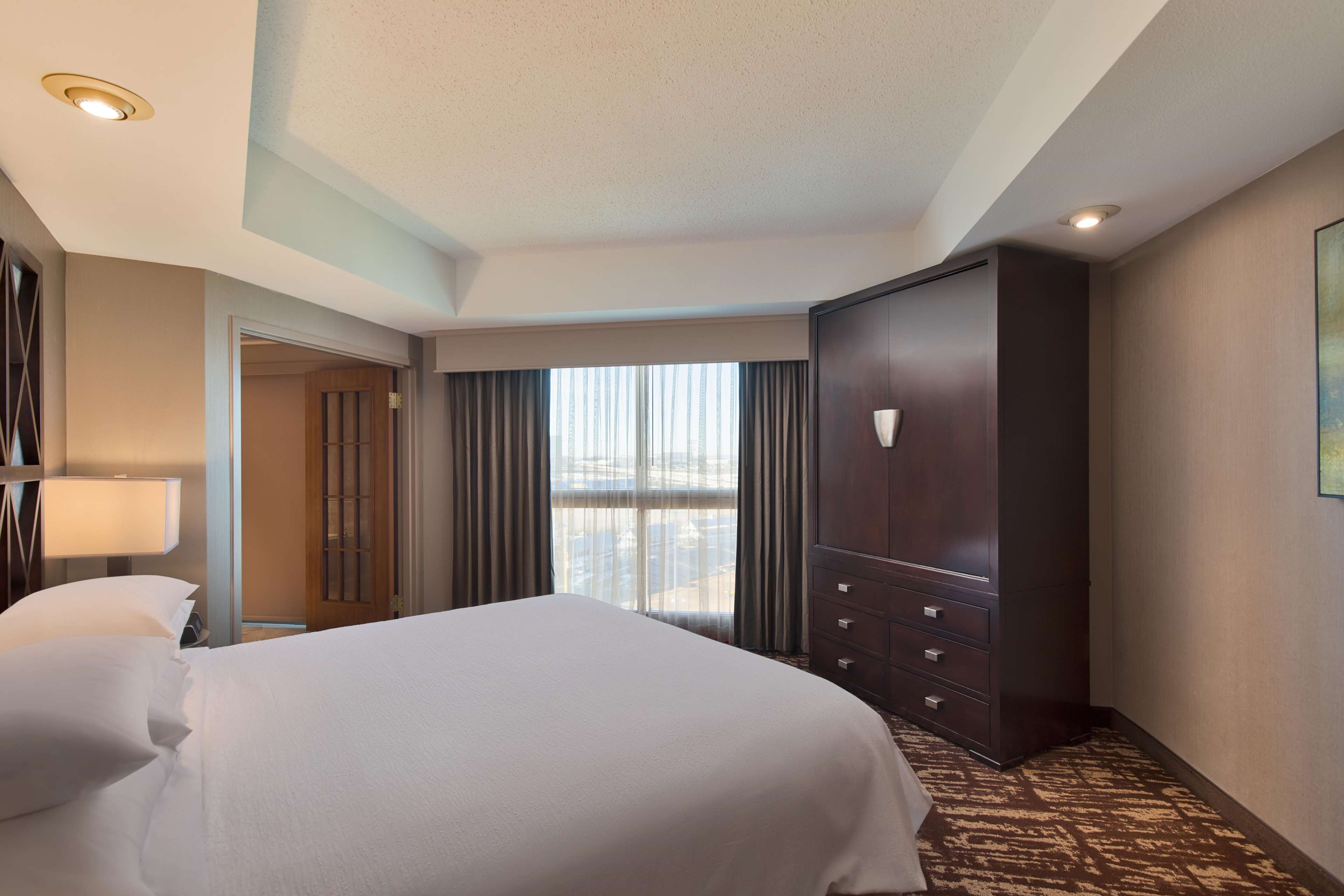 Embassy Suites by Hilton Dallas Frisco Hotel Convention Center & Spa Photo