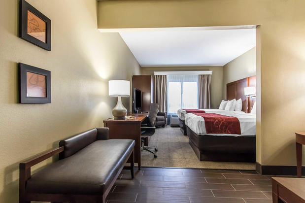 Images Comfort Suites
