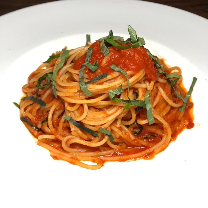 Spaghetti Pomodoro e Basilico