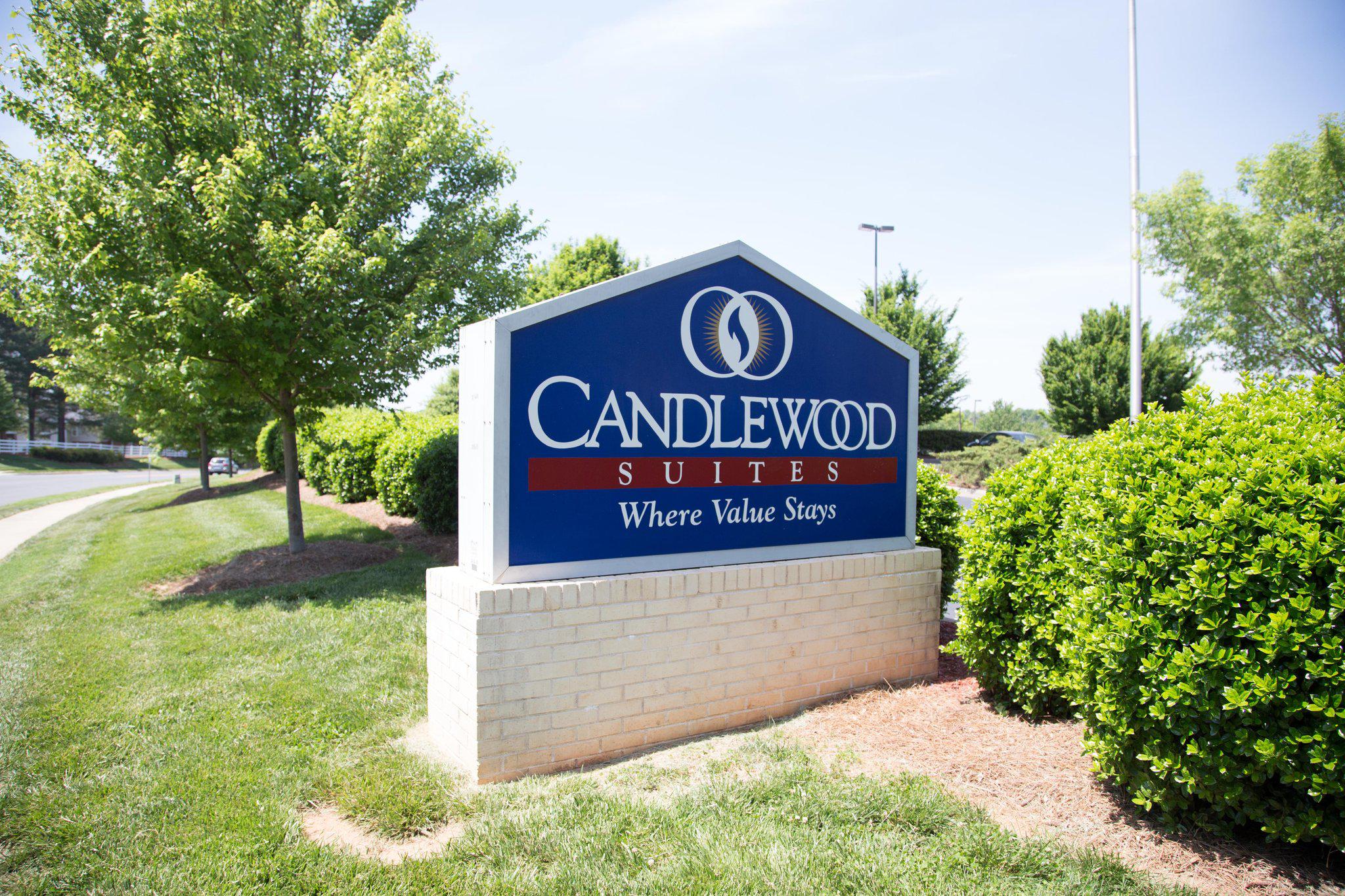 Candlewood Suites Huntersville-Lake Norman Area Photo