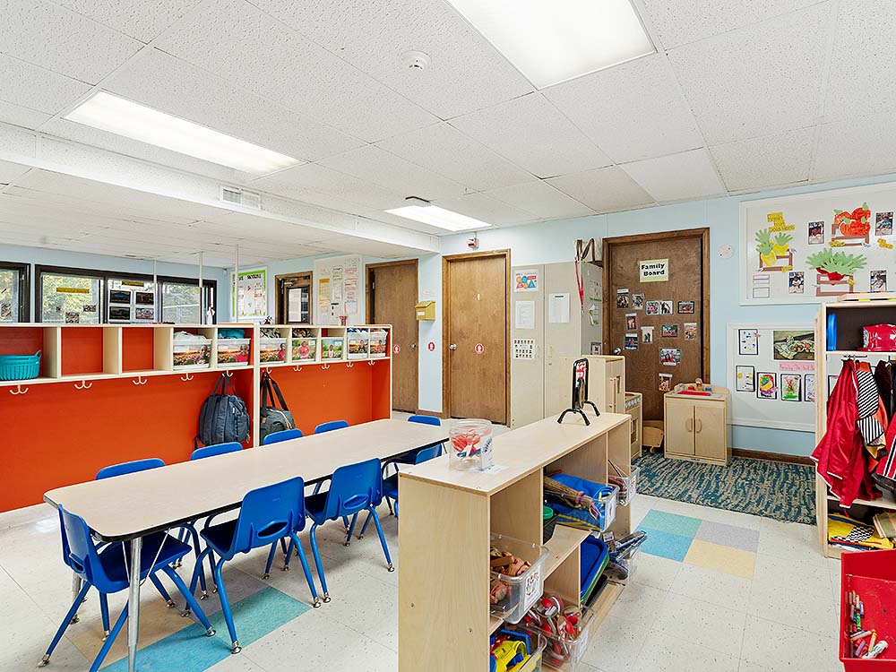 Skyrise School on Whitcomb Ave Image