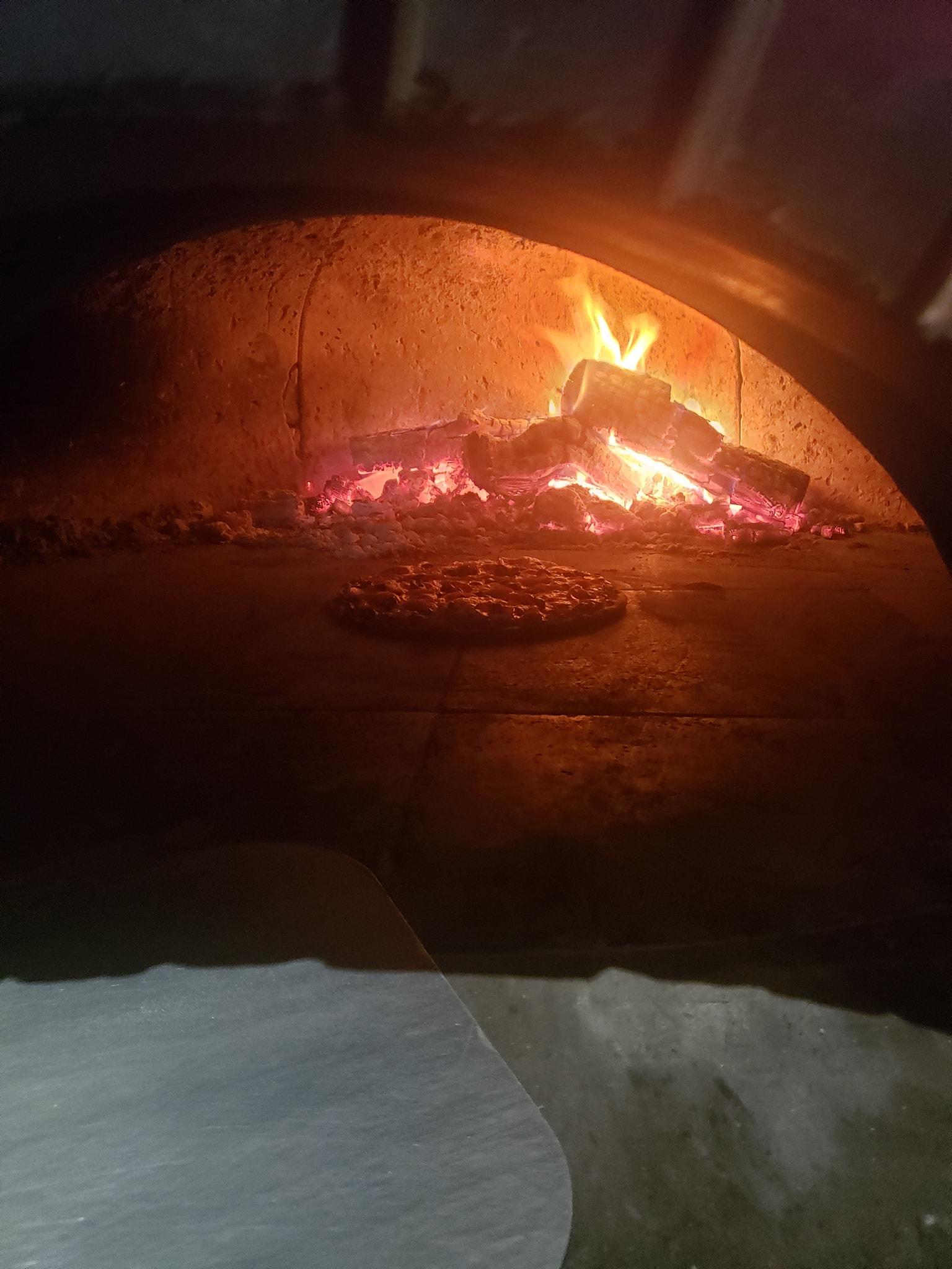 Hops & Dough Taproom Image