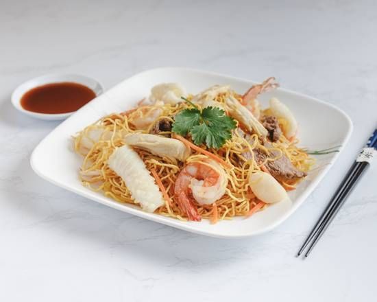 N8. Soft Egg Noodles with Shrimp