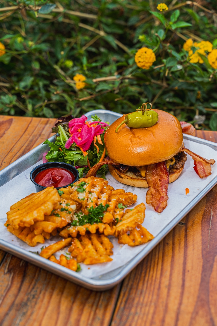LEVI'S BURGER