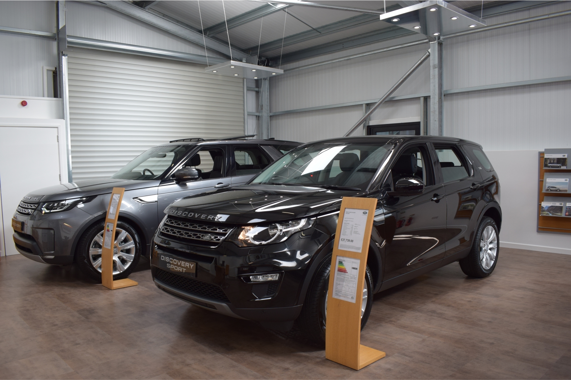 Roger Young Land Rover, Plymouth Car Dealers (new & Used) in Saltash PL12 6LF