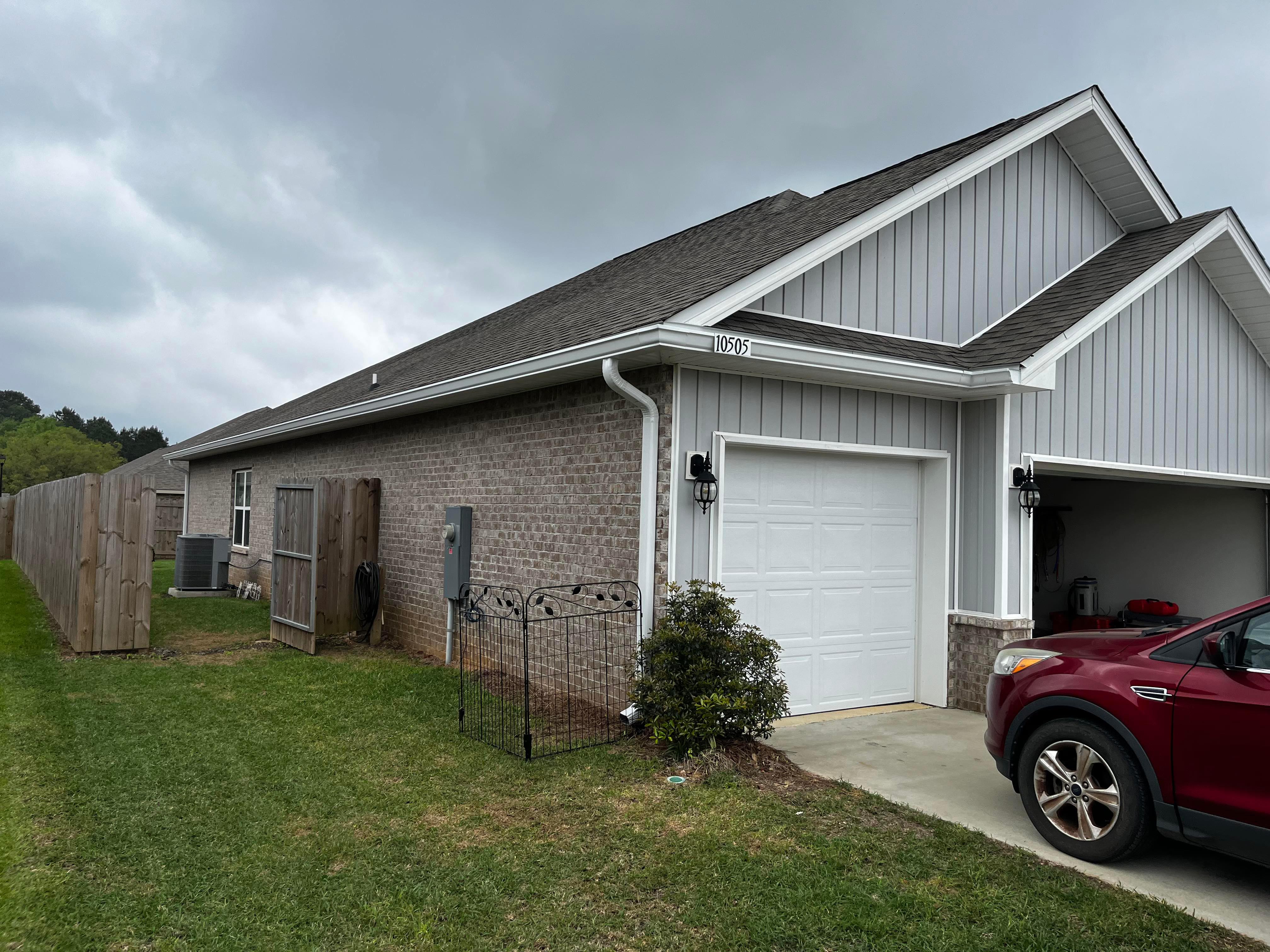 Southern Gutters LLC Image