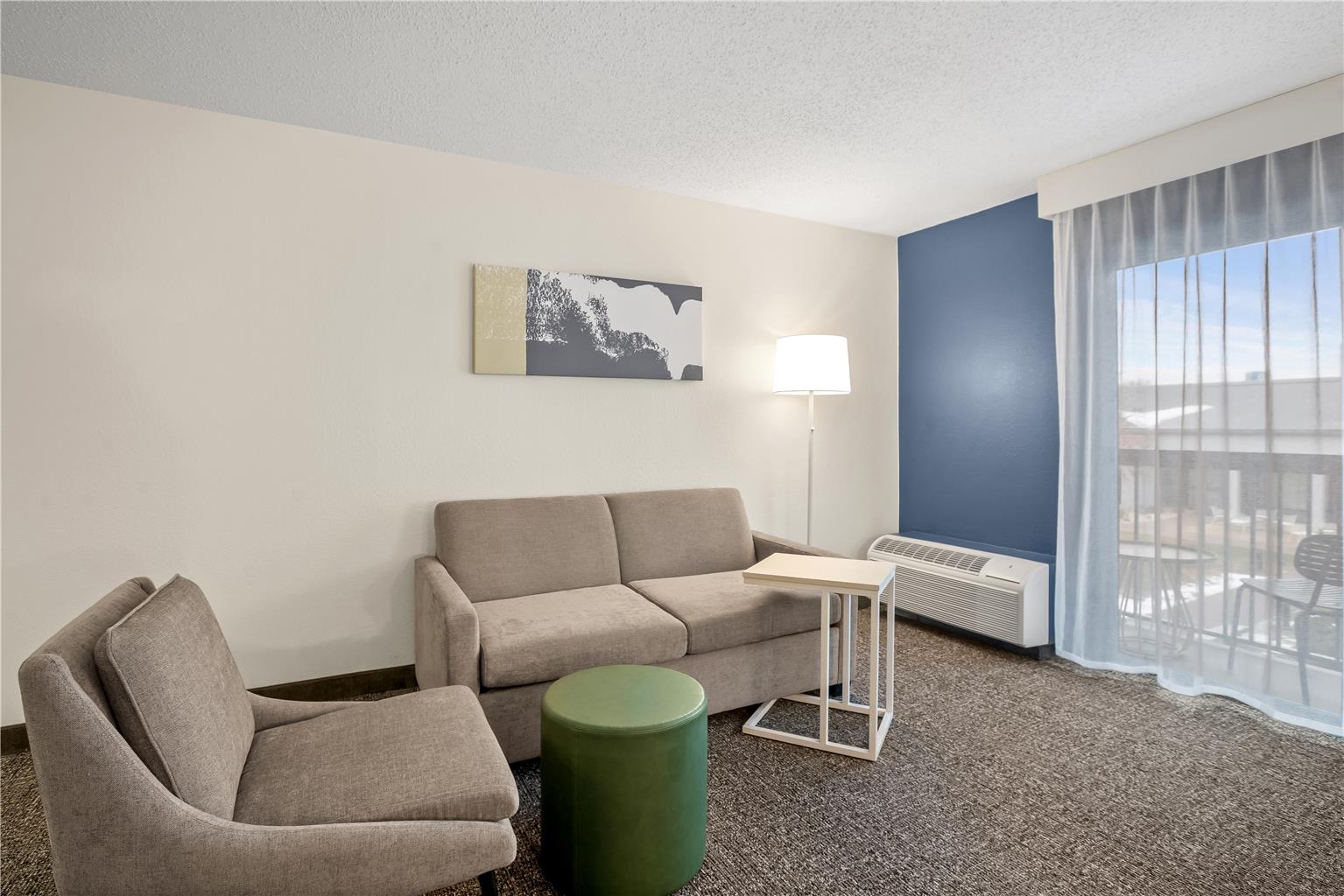 Spark by Hilton Bettendorf Quad Cities Image