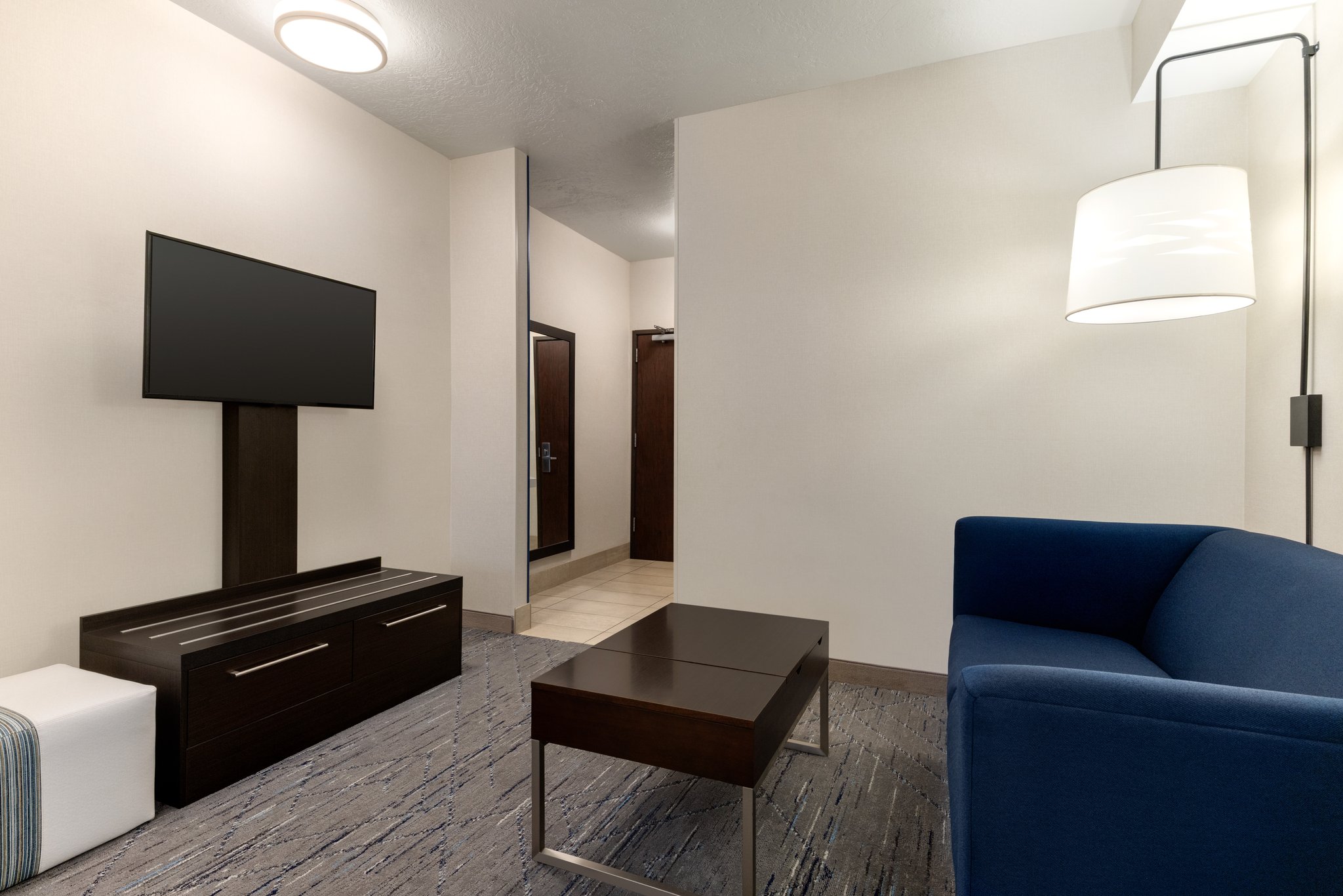 Holiday Inn Express & Suites Eugene Downtown - University by IHG Image