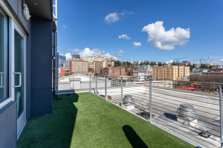 Publix Apartments Image