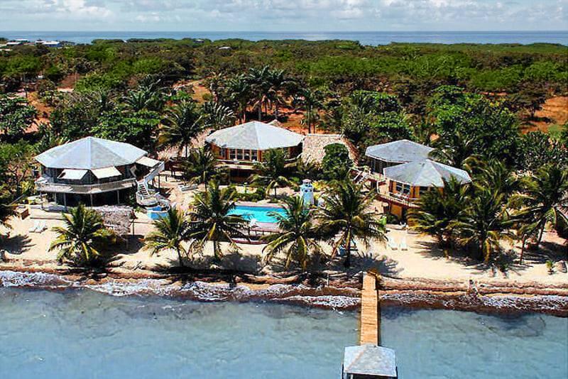 Magnificent panoramic views of the Caribbean Sea highlight this secluded small Topsider resort on the Placencia Peninsula in southern Belize.