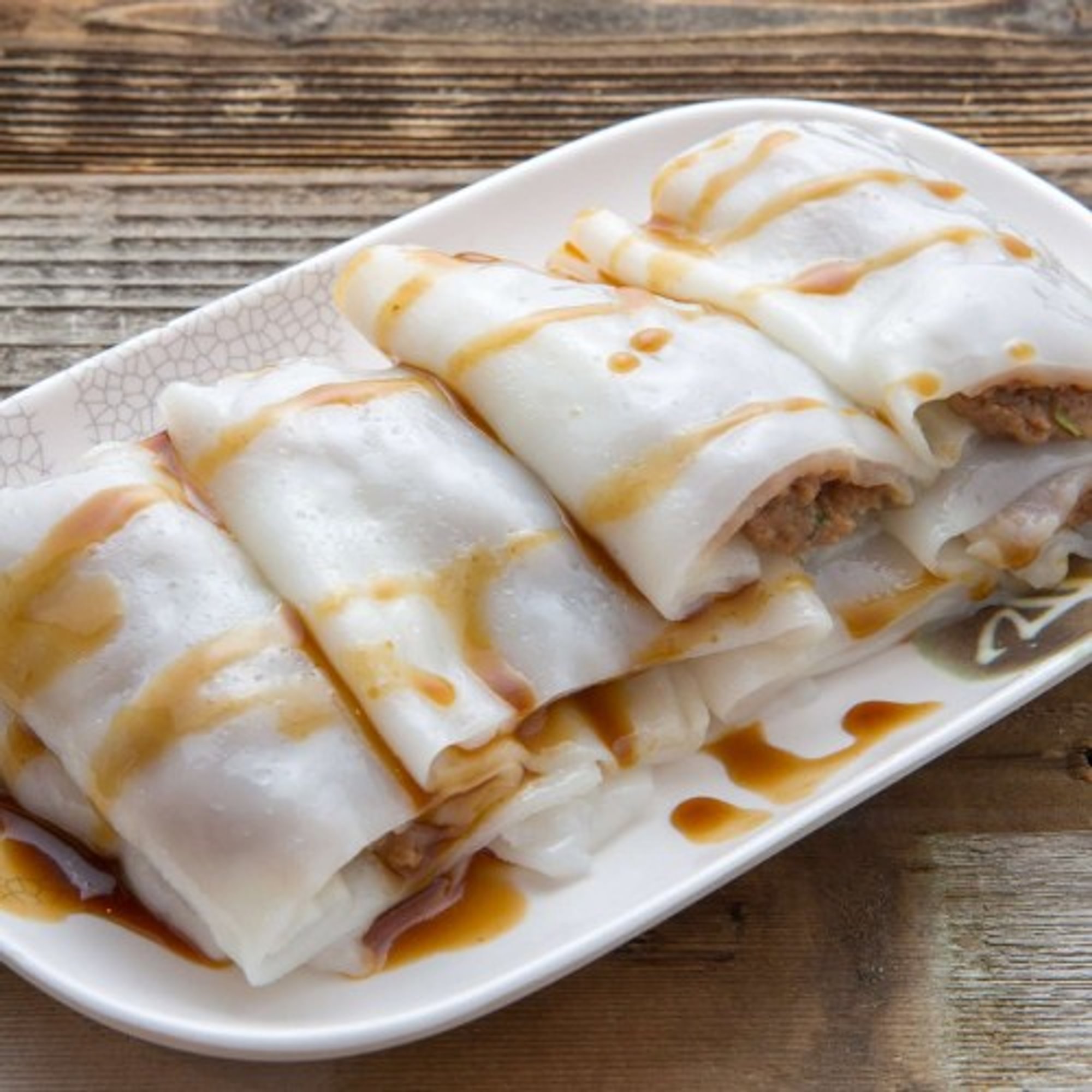 F07 Steamed Beef Flour Roll 牛肉腸粉