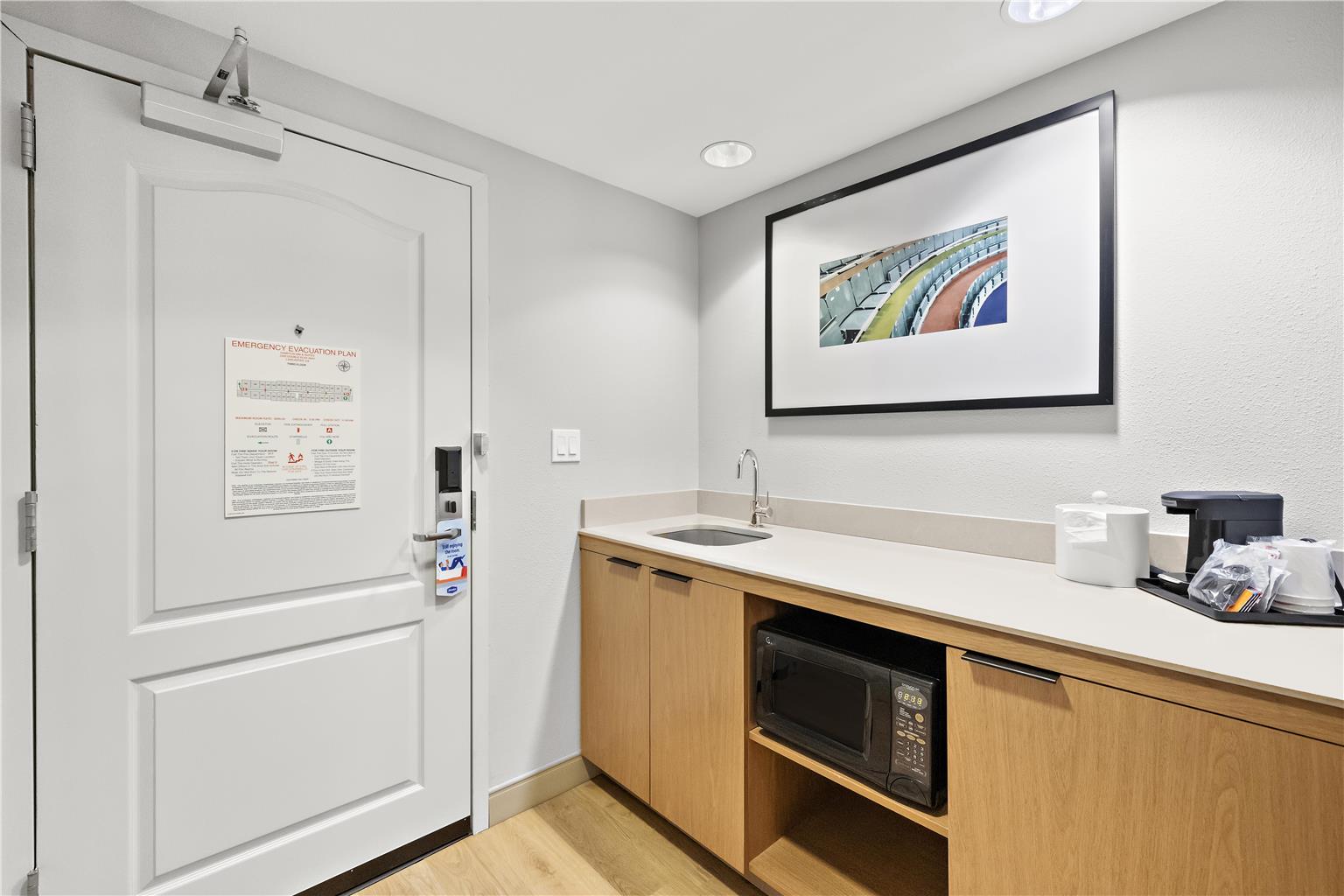 Hampton Inn & Suites Lancaster Image