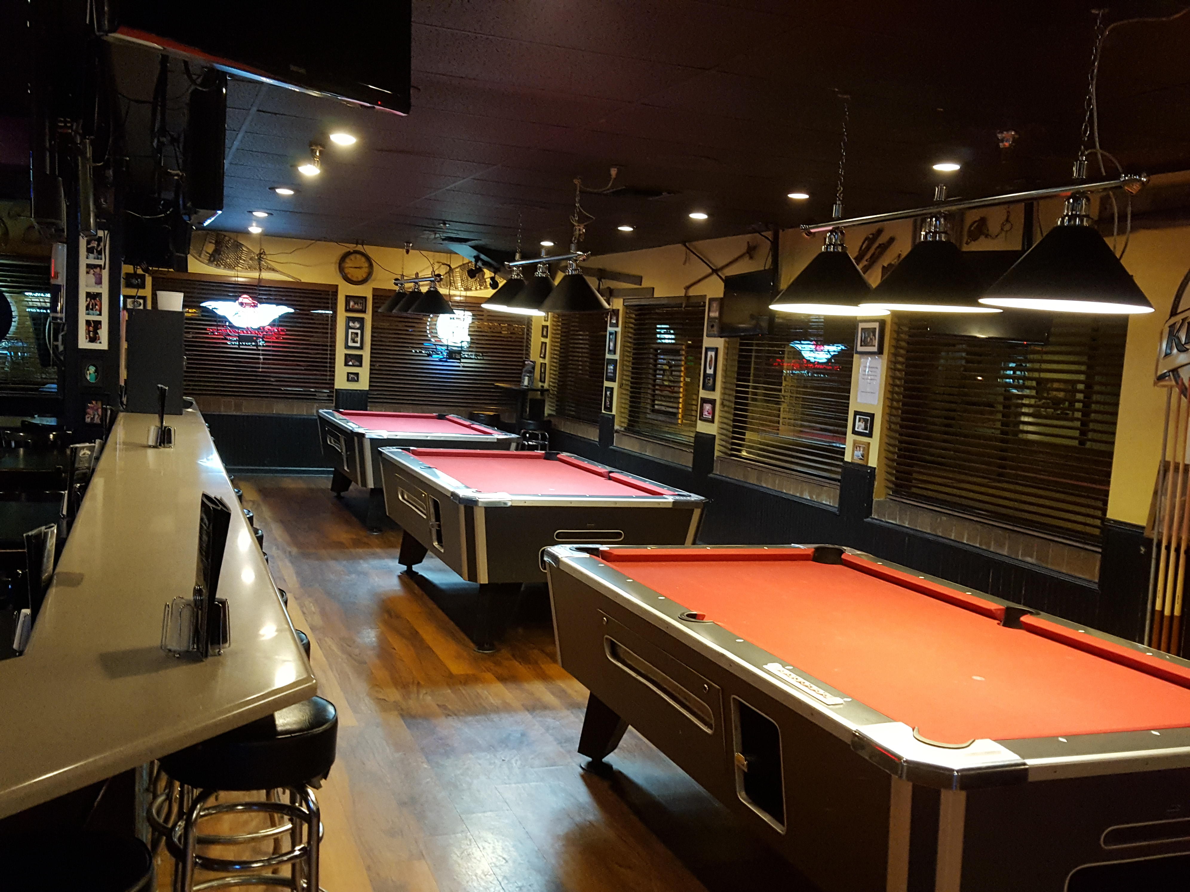 Challengers Sports Bar Photo