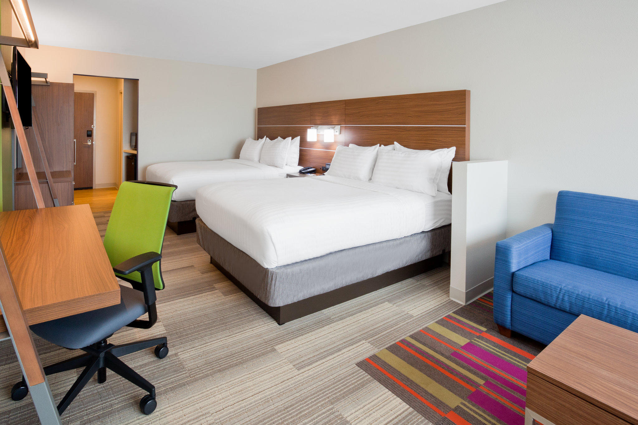 Holiday Inn Express & Suites Des Moines Downtown Photo