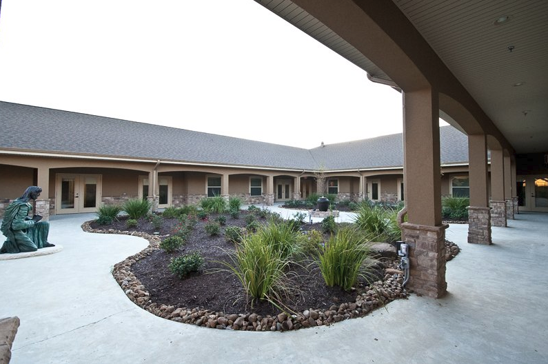 Pelican Bay Assisted Living Community Photo