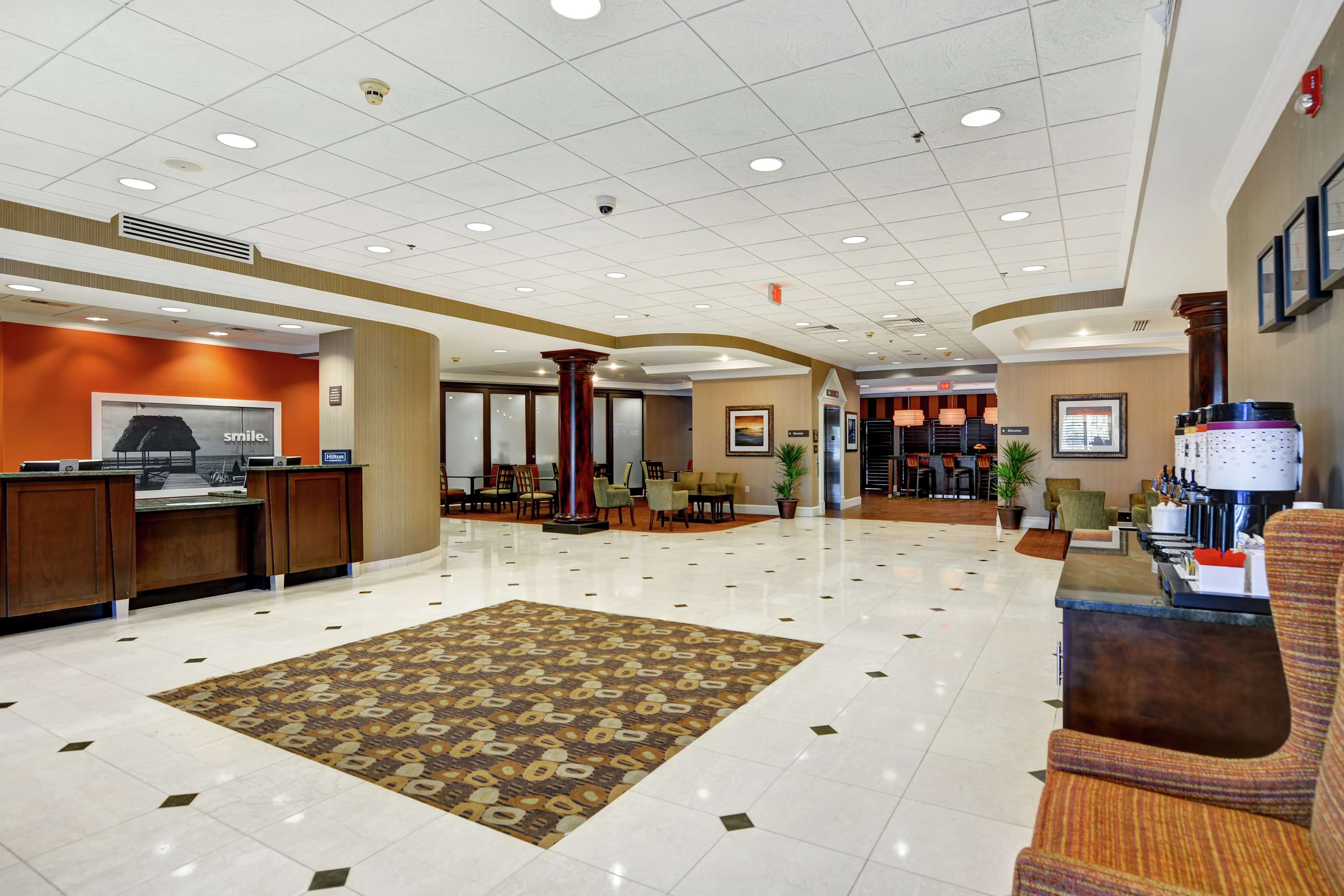 Hampton Inn Charleston-North Photo