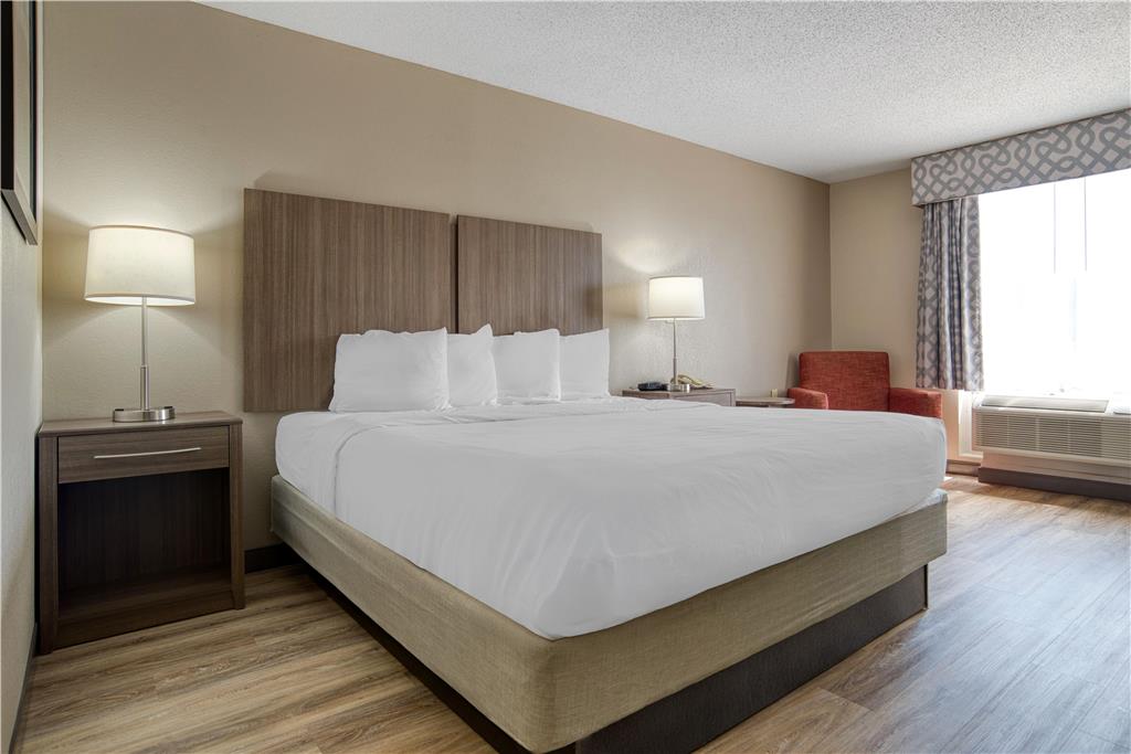 Best Western Plus Philadelphia-Choctaw Hotel and Suites Image